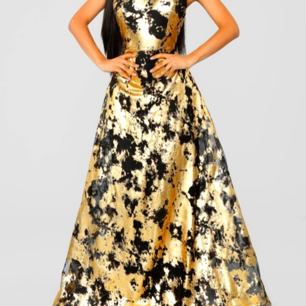 New Fashion Nova dress